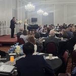 西南中文課程畢業 16 名學生 Southwestern Chinese Program Graduates 16 Students